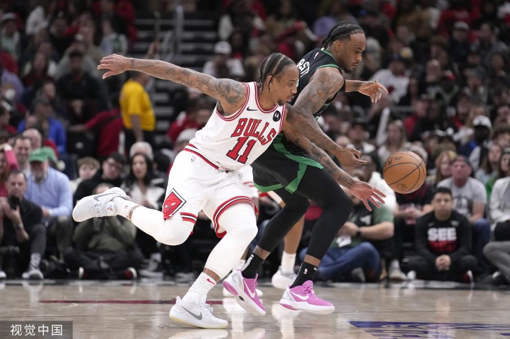 赛场外表达 赛场外表达