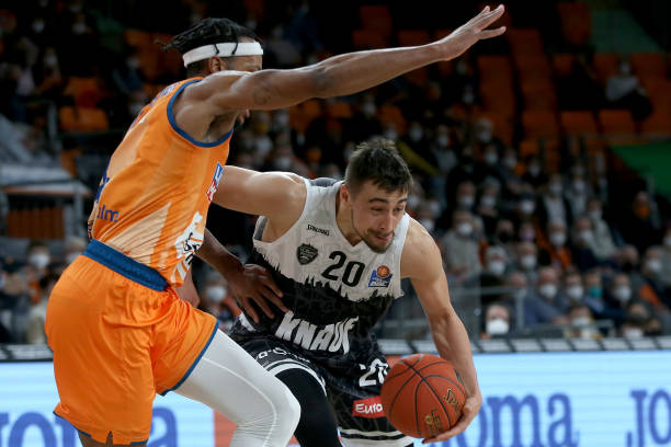 甲豪门的多 甲豪门的多